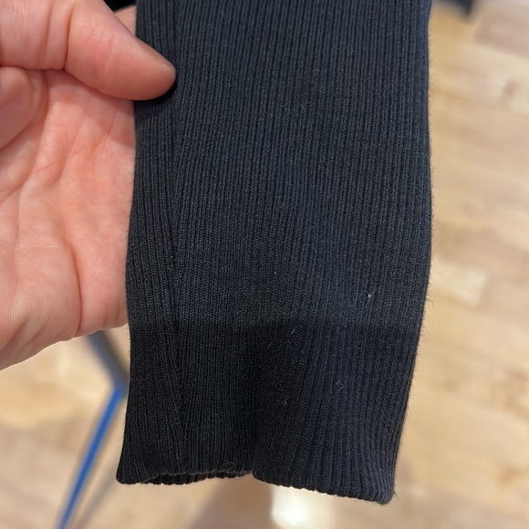 Aritzia Diderot Sweater - Picture 5 of 6